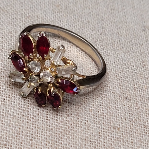 Vintage Cocktail Ring Size 9 - Picture 3 of 16